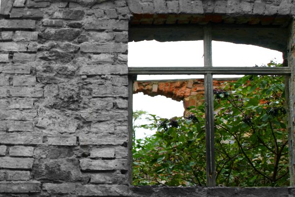 Denuwa Fotografie - Architekturfotografie - Ruine mit Durchblick in Görlitz